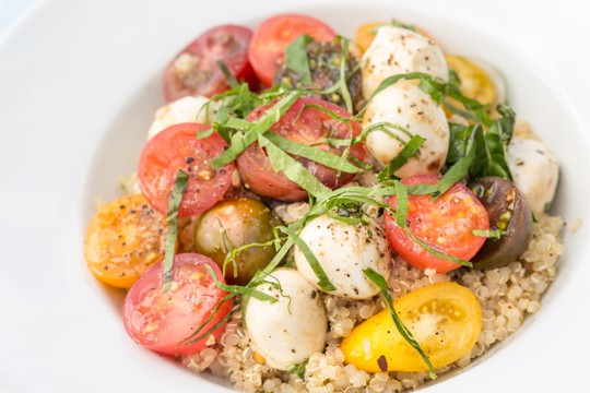 caprese quinoa salad