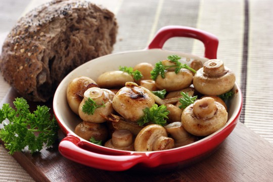 sauted mushrooms in garlic butter