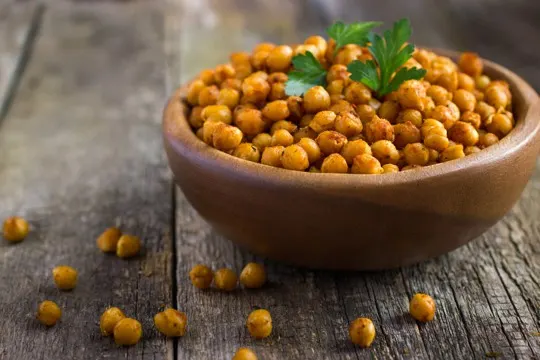 spicy roasted chickpeas
