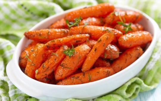 carrots with honey butter parsley and sea salt