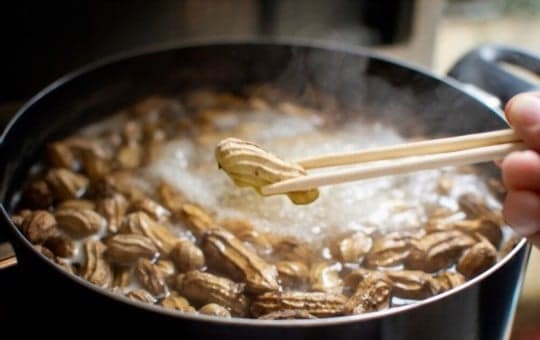 do boiled peanuts go bad