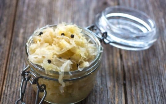 what to serve with sauerkraut
