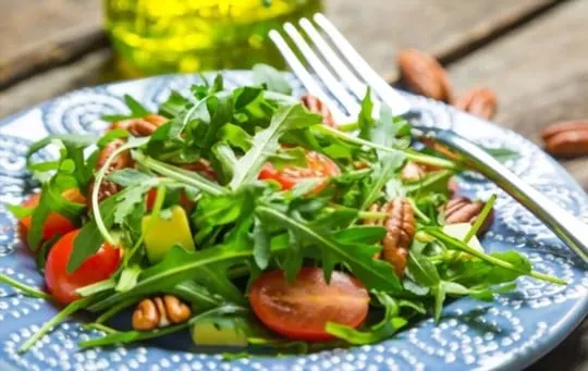 a light green salad