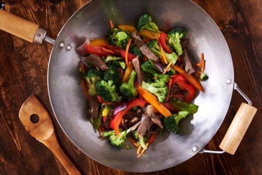 beef and broccoli stir fry