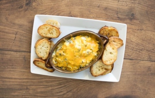 cheesy spinach artichoke dip