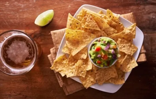 tortillas with guacamole