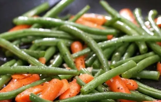 skillet green beans with bacon